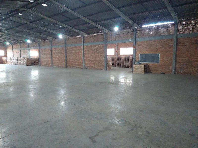 Galpão logístico pronto com 1.000m2 para locação em Gaspar: 12ª foto da galeria de imagens do imóvel