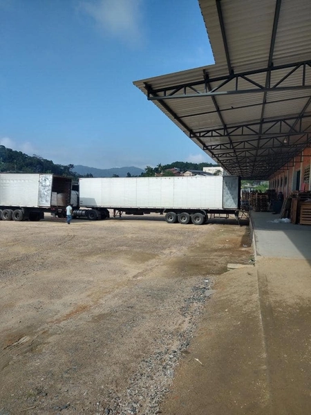 Galpão logístico pronto com 1.000m2 para locação em Gaspar: 6ª foto da galeria de imagens do imóvel