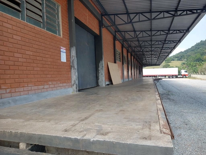 Galpão logístico pronto com 1.000m2 para locação em Gaspar: 7ª foto da galeria de imagens do imóvel