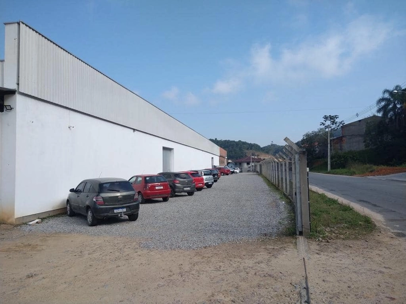 Galpão logístico pronto com 1.000m2 para locação em Gaspar: 13ª foto da galeria de imagens do imóvel