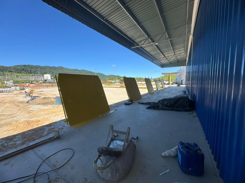 Em Ilhota,Galpão para locação com Docas,fale conosco !: 6ª foto da galeria de imagens do imóvel