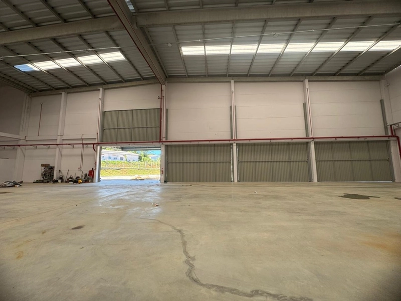 Em Ilhota,Galpão para locação com Docas,fale conosco !: 7ª foto da galeria de imagens do imóvel