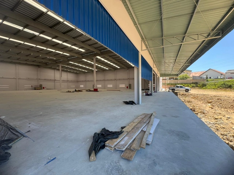 Em Ilhota,Galpão para locação a 28m²,sem taxa de condomíio:: 4ª foto da galeria de imagens do imóvel