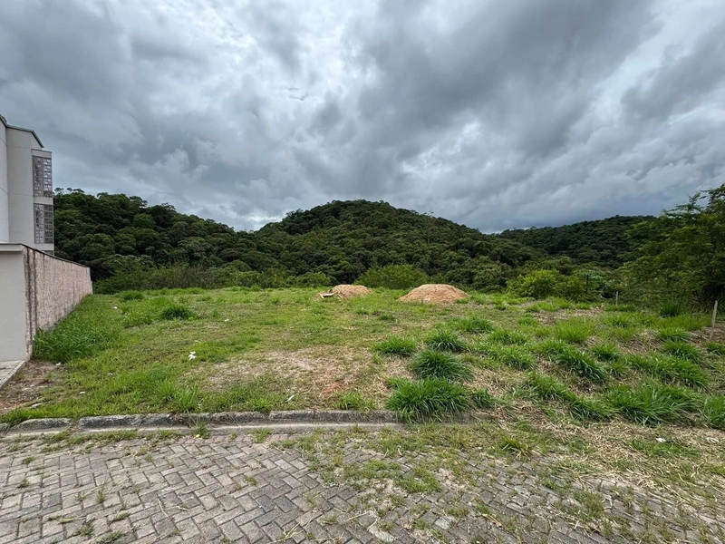 Terreno com 525m2 a venda no Bairro Aguas Claras, Lot. Independência: 3ª foto da galeria de imagens do imóvel