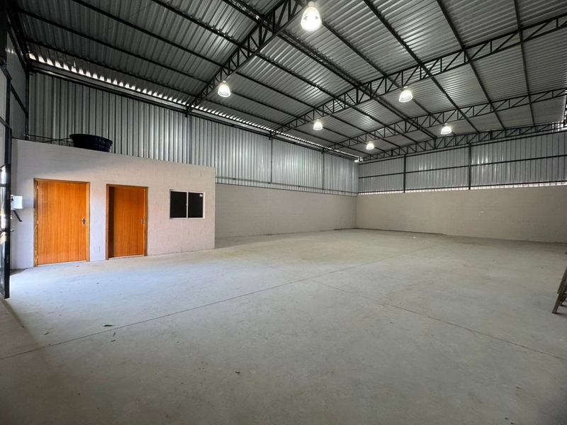 Galpão com 240m2 para locação no Bairro Itaipava em Itajaí - SC: 2ª foto da galeria de imagens do imóvel