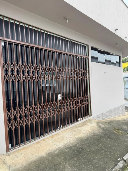 Sala comercial bairro São Luiz-aprox.75m² , com internet inclusa!