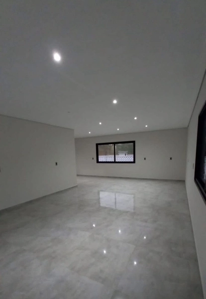 Excelente casa com 4 quartos ,Bairro próximo ao Centro de Brusque -SC: 10ª foto da galeria de imagens do imóvel