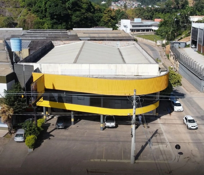 Galpão de 1.800m² para instalar sua indústria ou comércio.: 3ª foto da galeria de imagens do imóvel