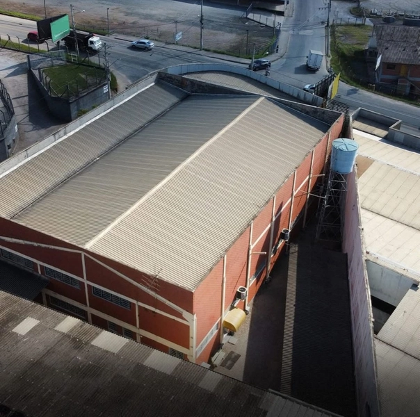 Galpão de 1.800m² para instalar sua indústria ou comércio.: 4ª foto da galeria de imagens do imóvel