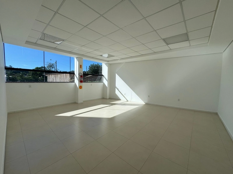 Galpão com 4.690m², refeitório, escritório , docas em Gaspar/SC.: 11ª foto da galeria de imagens do imóvel