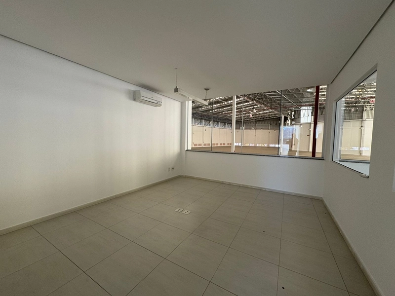 Galpão com 4.690m², refeitório, escritório , docas em Gaspar/SC.: 24ª foto da galeria de imagens do imóvel