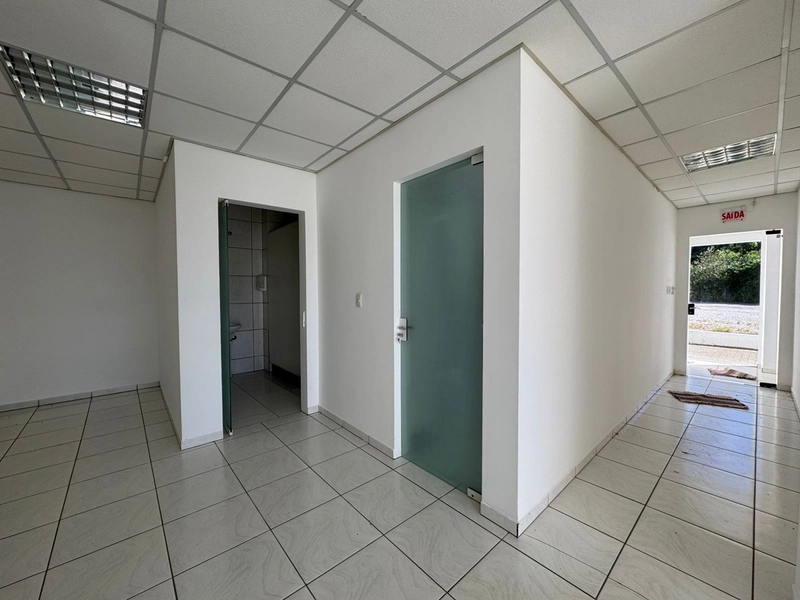 Galpão com 4.690m², refeitório, escritório , docas em Gaspar/SC.: 19ª foto da galeria de imagens do imóvel