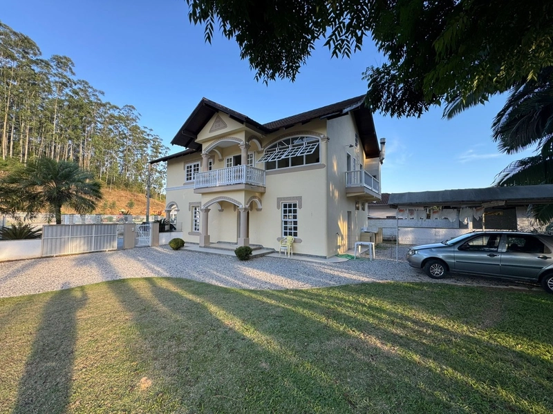 Casa estilo Neo clássica do ano 1927 no bairro Claraiba em Nova Trento: 10ª foto da galeria de imagens do imóvel