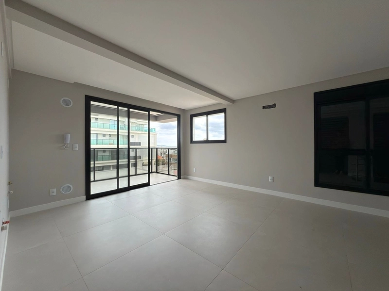 Venha investir  em Bombinhas,perto de toda comodidade que você precisa: 76ª foto da galeria de imagens do imóvel