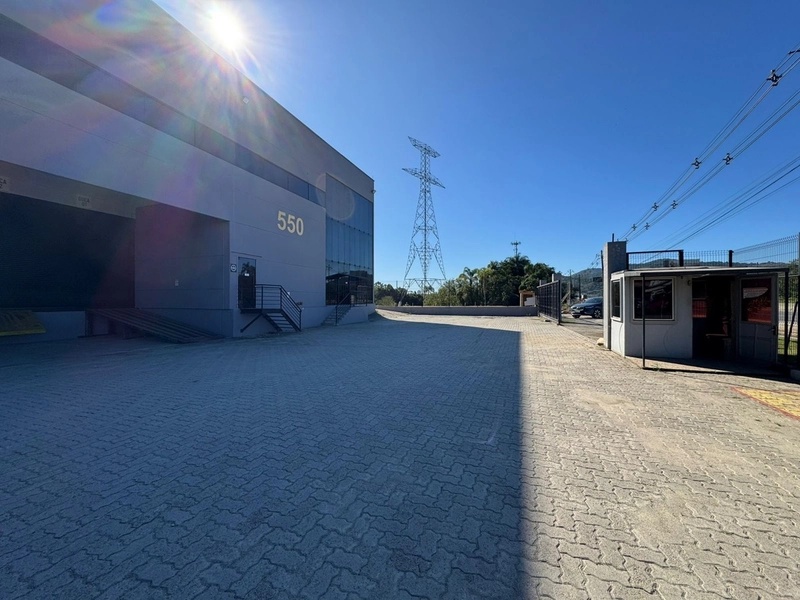 Oportunidade única de estruturar sua empresa neste amplo Galpão .: 13ª foto da galeria de imagens do imóvel