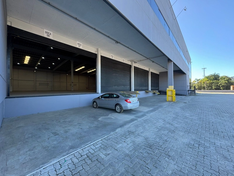 Oportunidade única de estruturar sua empresa neste amplo Galpão .: 17ª foto da galeria de imagens do imóvel