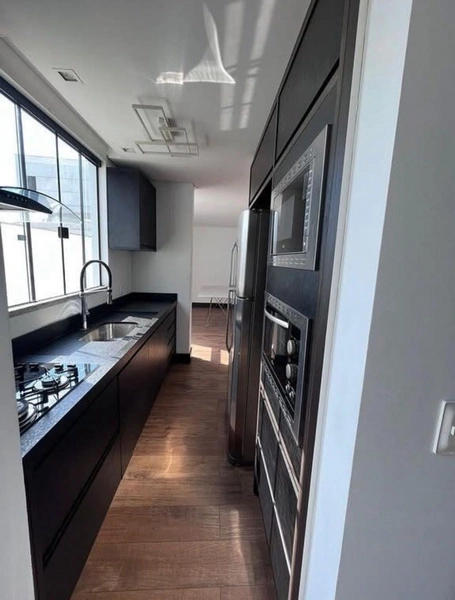 Apartamento encantador, aconchegante espaçoso e excelente localização!: 3ª foto da galeria de imagens do imóvel