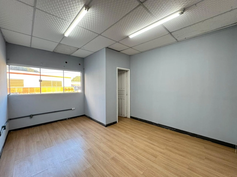 Está a procura de galpão com 360m2 para locação em Brusque,olhe este: 4ª foto da galeria de imagens do imóvel