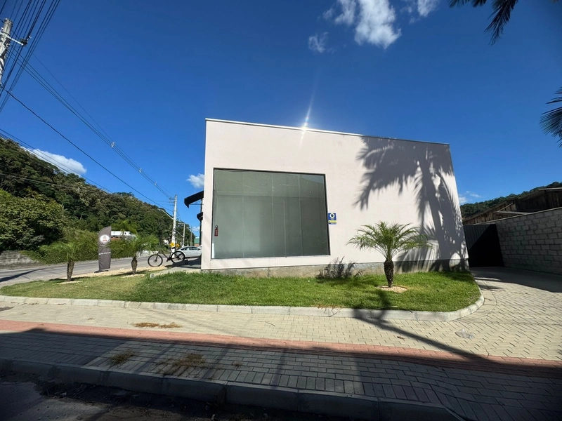 Sala comercial 40m² avenida com vitrine e estacionamento p/ clientes!: 4ª foto da galeria de imagens do imóvel