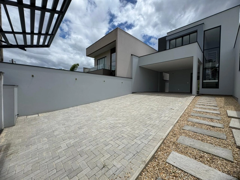 Casa em Loteamento Bruschal no Bairro Souza Cruz em Brusque.