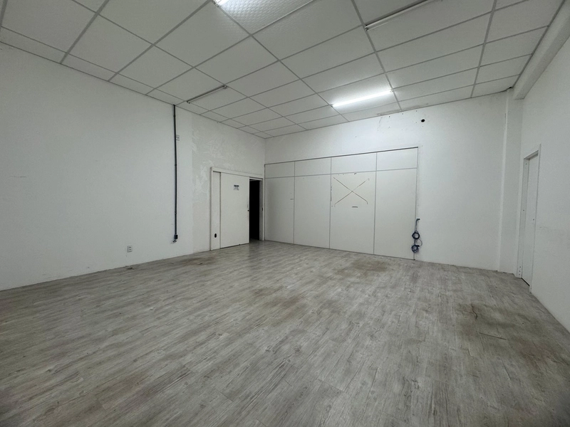 Galpão para locação 3.517m²,com docas carga e descarga: 13ª foto da galeria de imagens do imóvel