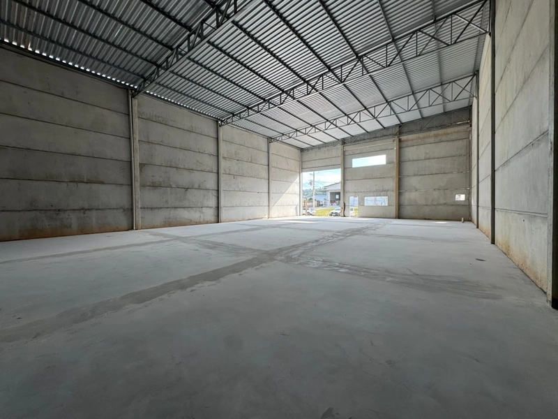 Oportunidade para você:  Galpão com  350m2 para locação ,Brusque-SC: 6ª foto da galeria de imagens do imóvel