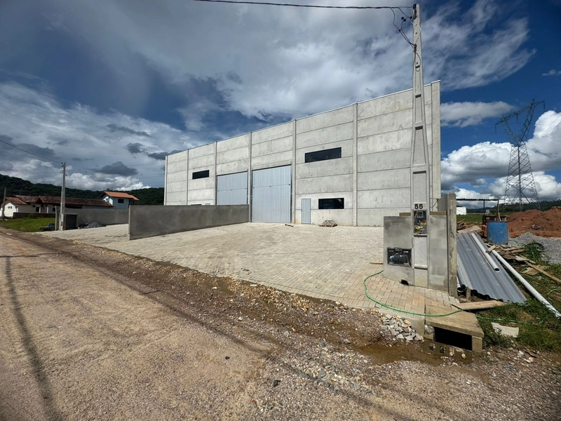 Oportunidade para você:  Galpão com  350m2 para locação ,Brusque-SC: 4ª foto da galeria de imagens do imóvel