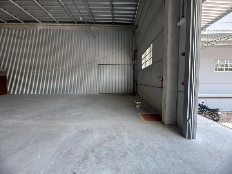 Está procurando galpão comercial Novo para locação em Guabiruba, aqui: 4ª foto da galeria de imagens do imóvel