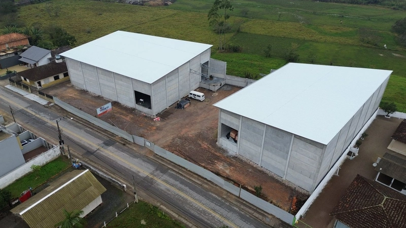 procurando galpão com 735m2 com doca para locação, olha essa opor: 8ª foto da galeria de imagens do imóvel