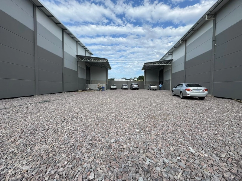 Procurando galpão com 725m2, doca para locação, olha essa oportunidade: 3ª foto da galeria de imagens do imóvel