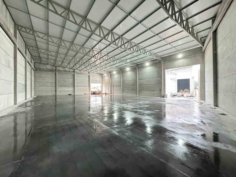 Procurando galpão com 725m2, doca para locação, olha essa oportunidade: 4ª foto da galeria de imagens do imóvel