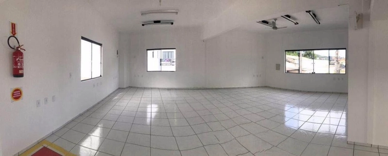 Para instalar sua indústria, e ainda num bairro excelente!: 4ª foto da galeria de imagens do imóvel