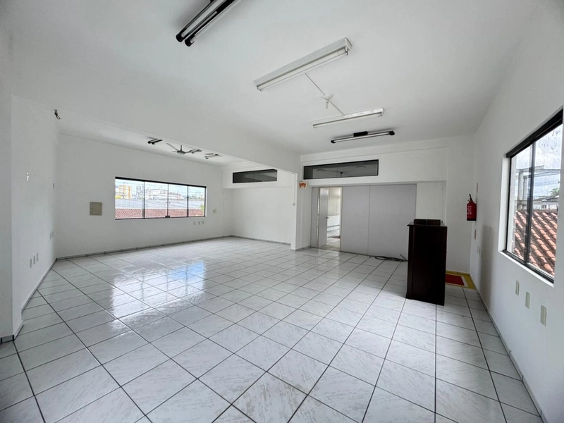 Para instalar sua indústria, e ainda num bairro excelente!: 8ª foto da galeria de imagens do imóvel