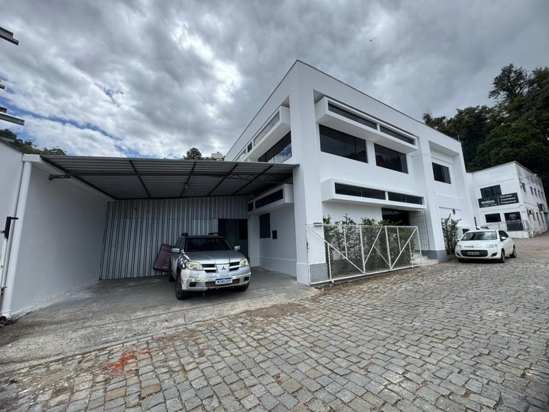 Para instalar sua indústria, e ainda num bairro excelente!: 2ª foto da galeria de imagens do imóvel