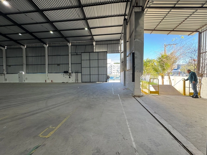 Alugue seu Galpão conosco, em Itajaí ou região, olhe esta opção:: 3ª foto da galeria de imagens do imóvel