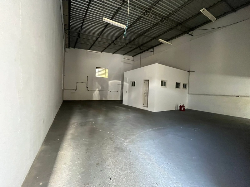 Galpão comercial bem localizado próximo ao centro, olhe esta opção:: 6ª foto da galeria de imagens do imóvel