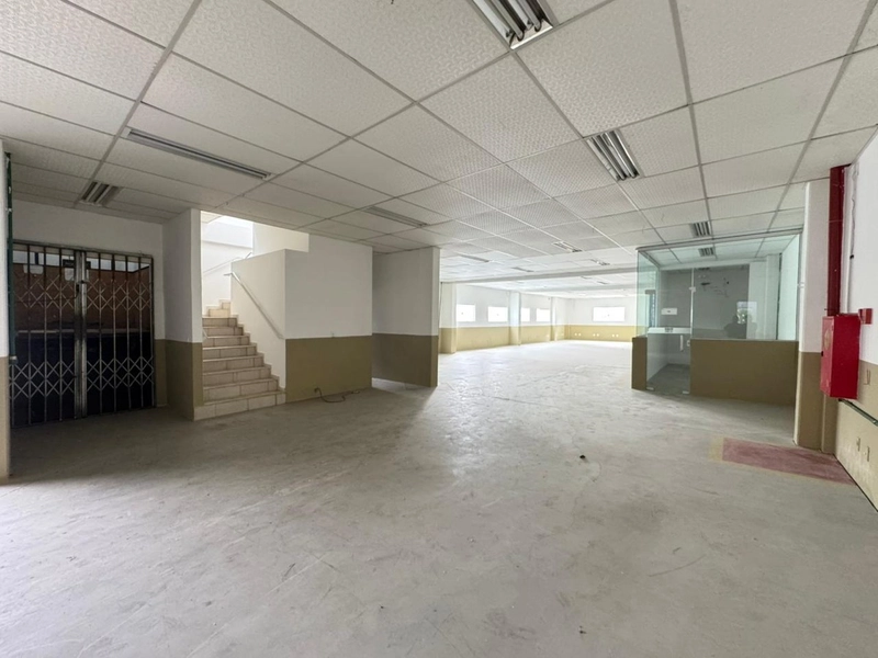 Galpão em localização estratégica, dois andares e 1 doca: 33ª foto da galeria de imagens do imóvel