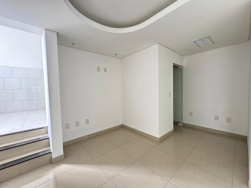 Galpão em localização estratégica, dois andares e 1 doca: 11ª foto da galeria de imagens do imóvel