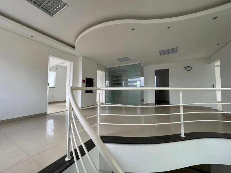 Galpão em localização estratégica, dois andares e 1 doca: 19ª foto da galeria de imagens do imóvel