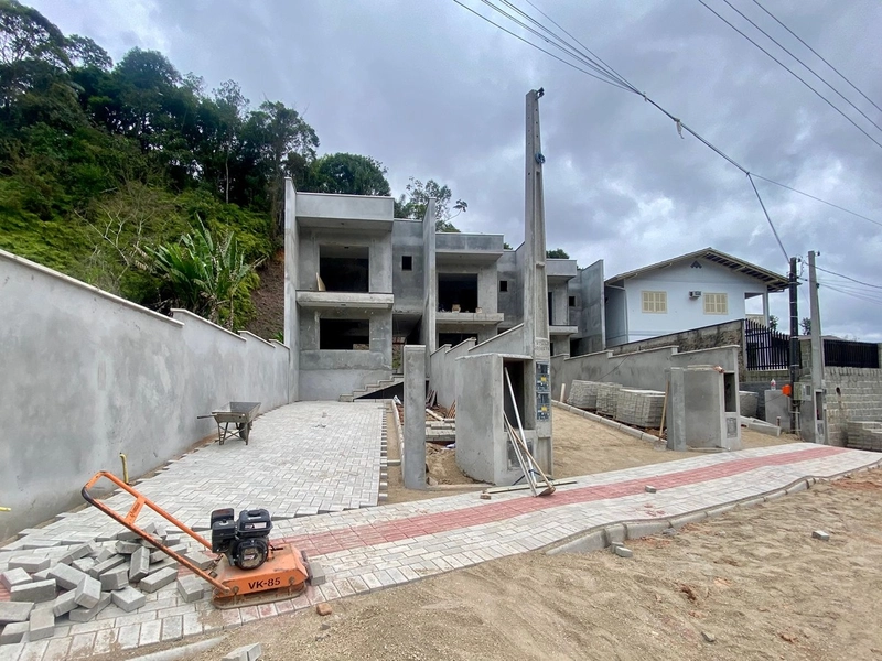 Esta casa tem 2 suítes ,sendo 1 closet, localização excelente: 2ª foto da galeria de imagens do imóvel