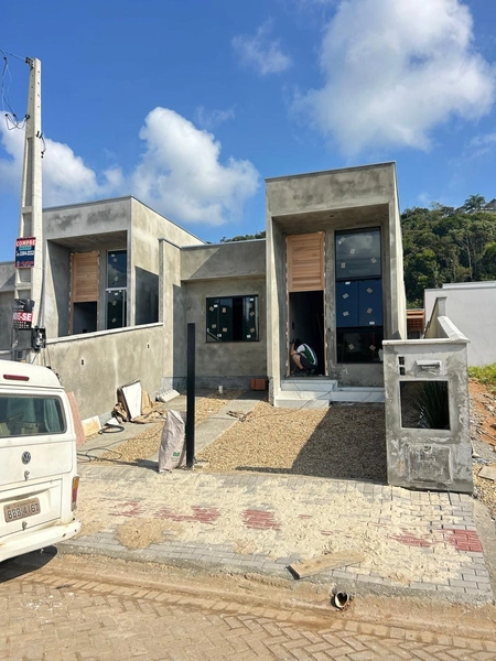 Venha morar nesta linda casa: com área para festas e garagem coberta!: 2ª foto da galeria de imagens do imóvel