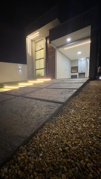 Esta casa tem todo conforto, segurança que você e sua família precisam: 2ª foto da galeria de imagens do imóvel