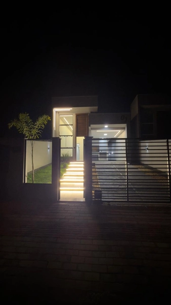 Esta casa tem todo conforto, segurança que você e sua família precisam: 1ª foto da galeria de imagens do imóvel