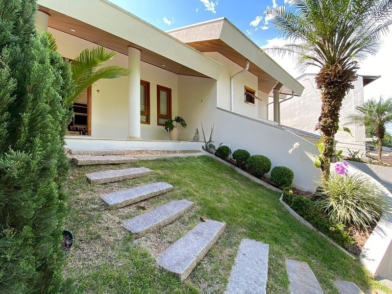Casa encantadora, com espaço para diversão da FAMÍLIA toda ☺♥: 2ª foto da galeria de imagens do imóvel