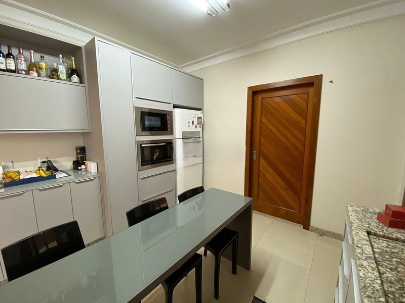 Casa encantadora, com espaço para diversão da FAMÍLIA toda ☺♥: 12ª foto da galeria de imagens do imóvel
