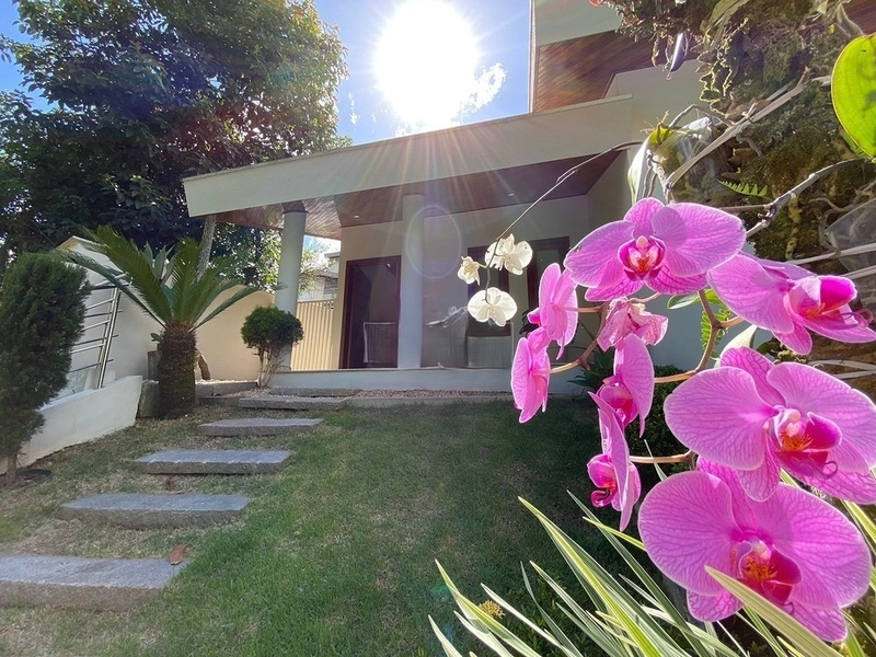 Casa encantadora, com espaço para diversão da FAMÍLIA toda ☺♥: 3ª foto da galeria de imagens do imóvel