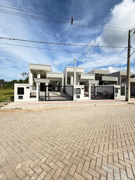 Casa  nova, espaçosa para toda a família, no bairro São João☺: 6ª foto da galeria de imagens do imóvel