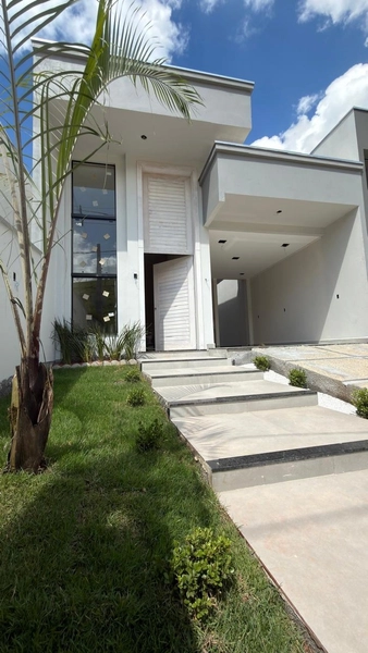 Casa  nova, espaçosa para toda a família, no bairro São João☺: 3ª foto da galeria de imagens do imóvel