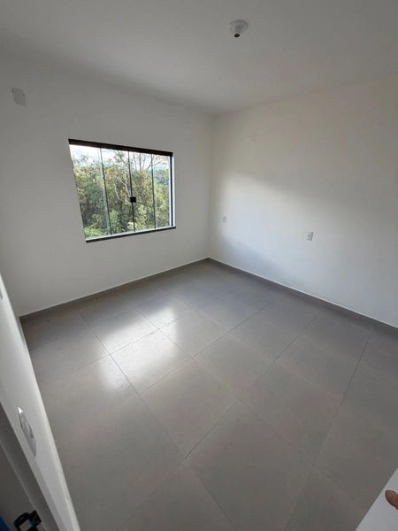 Aqui no bairro Nova Brasília conta com excelente infraestrutura!: 7ª foto da galeria de imagens do imóvel