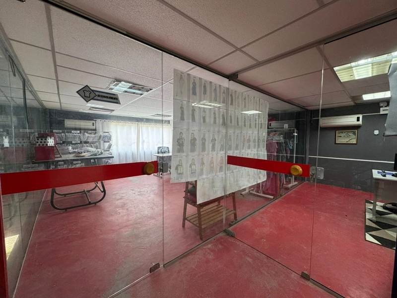 Galpão de 450m², com mezanino e estrutura ideal para sua empresa: 5ª foto da galeria de imagens do imóvel